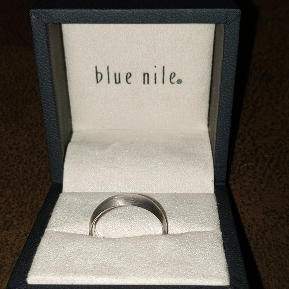 Men's ring - Picture 2 of 7